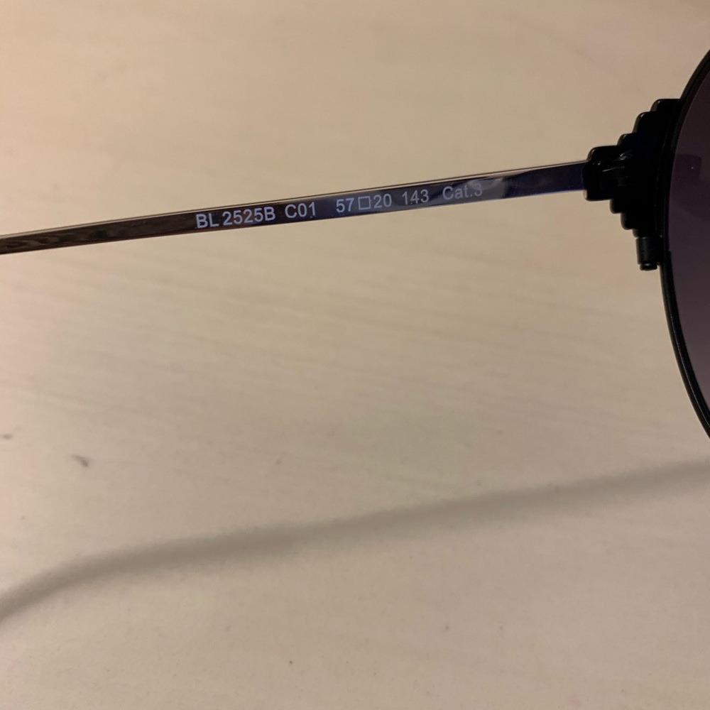Authentic Balmain sunglasses - Picture 7 of 8